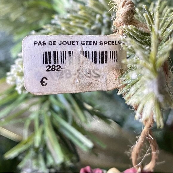 European Carved Santa Christmas Ornament - Picture 2 of 8